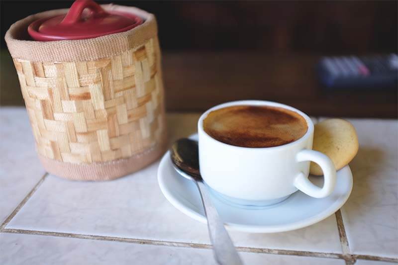 cafe guatemala looking around