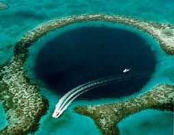 Blue Hole Fonte:Wikipedia