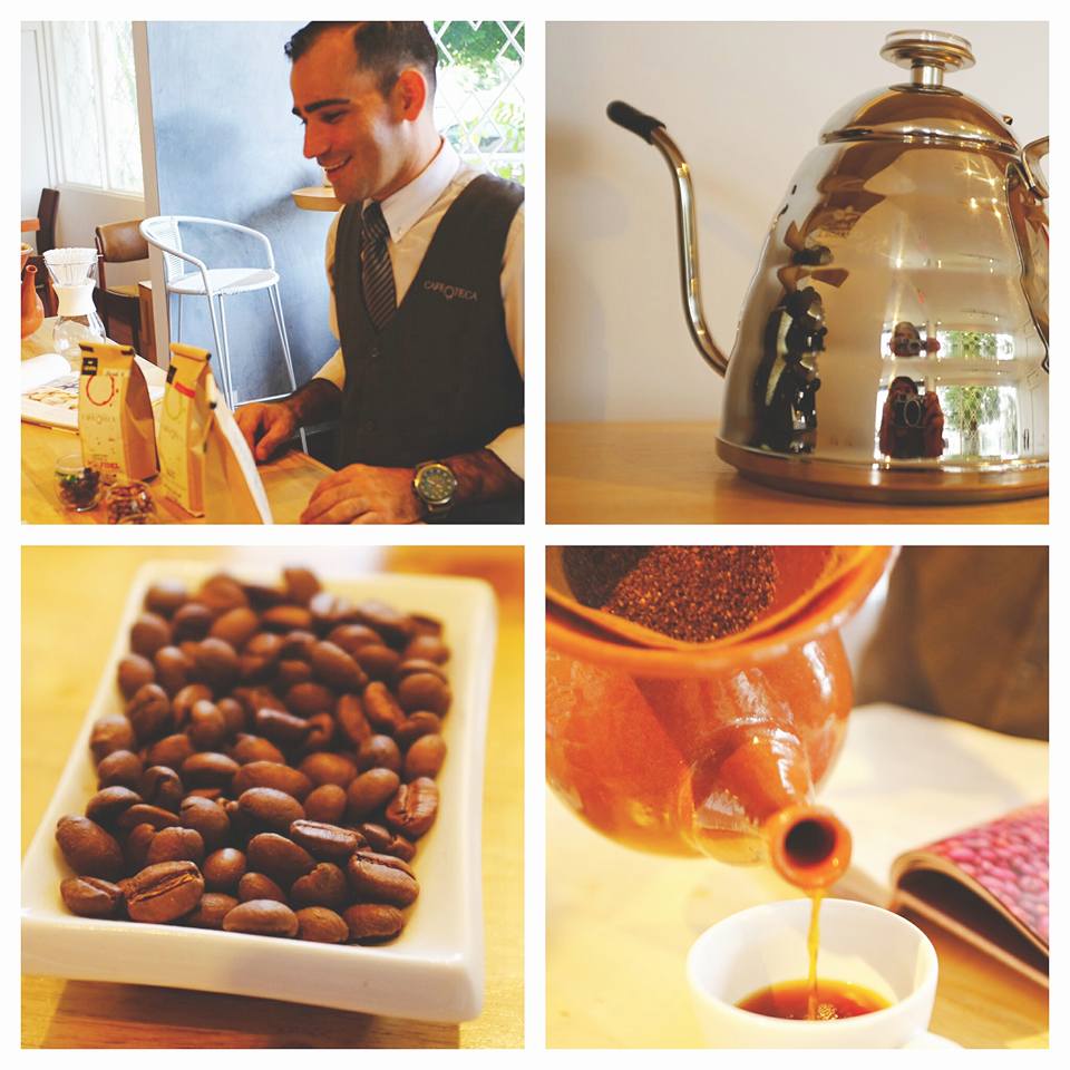 coffeeOTeca looking around