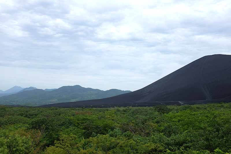 A caminho do vulcão Cerro Negro